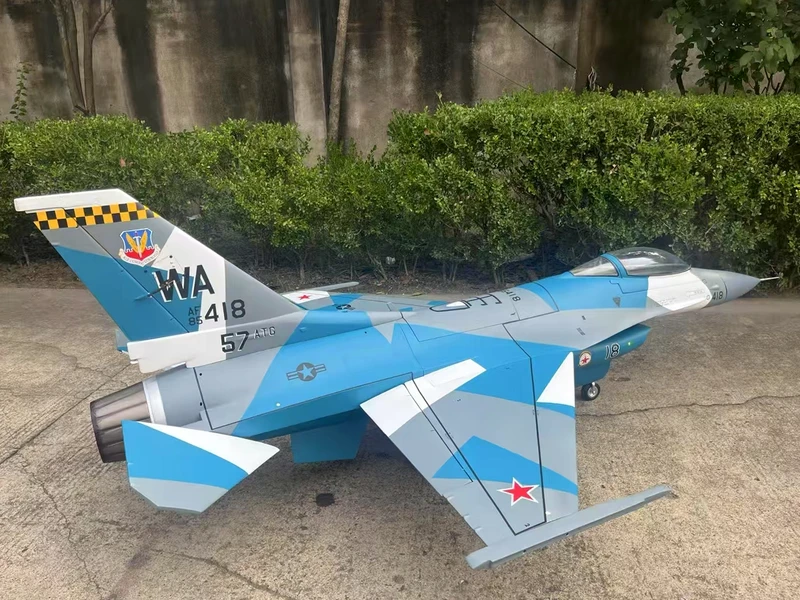 F-16 — 2.6 m, 1:6 scale photo 11
